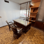 Conjunto de Escritorio Ejecutivo y Sillas de Oficina Clásicas